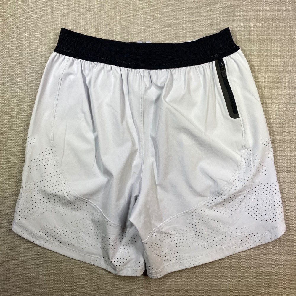 Under Armour Mens Stretch Woven White Training Unlined Shorts Fitted Size Medium - Picture 2 of 9